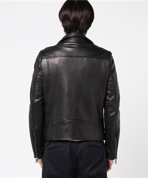 BLACK LABEL CRESTBRIDGE（ブラックレーベル・クレストブリッジ）の