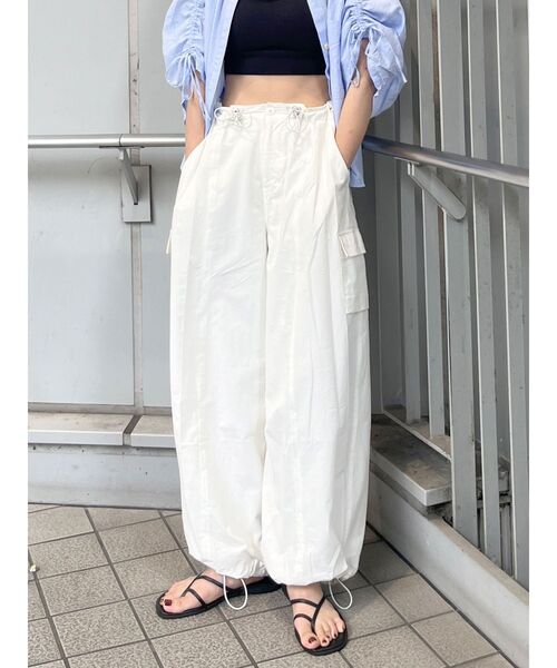 Ungrid（アングリッド）の「ナイロン混ミリタリールーズパンツ（カーゴ