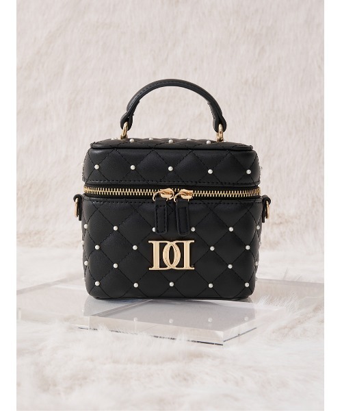 ゴールドパーツ】キルティングパールスクエアミニバッグ（ショルダー