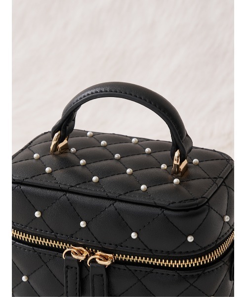 ゴールドパーツ】キルティングパールスクエアミニバッグ（ショルダー