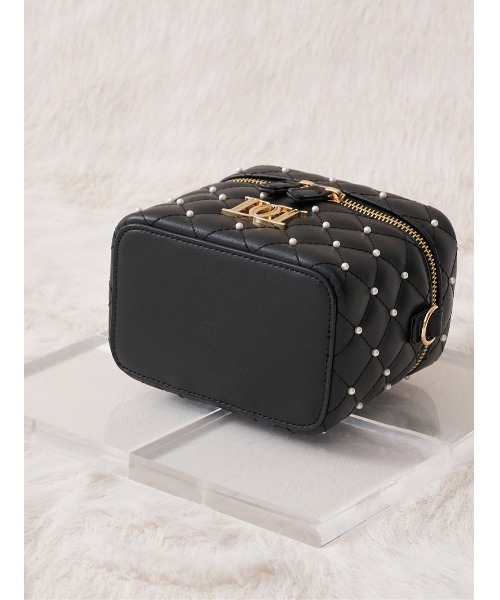 ゴールドパーツ】キルティングパールスクエアミニバッグ（ショルダー
