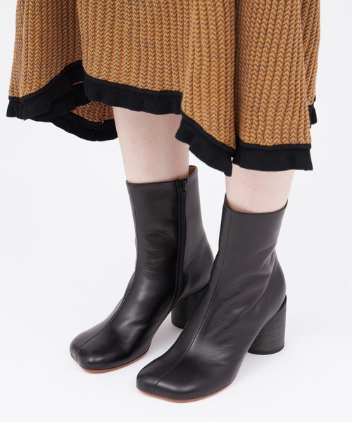 MM6 Maison Margiela（ｴﾑｴﾑｼｯｸｽ ﾒｿﾞﾝ ﾏﾙｼﾞｪﾗ）の「MM6 Anatomic 70