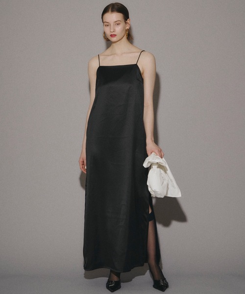 Fastener slit satin dress/ファスナースリットサテンドレス