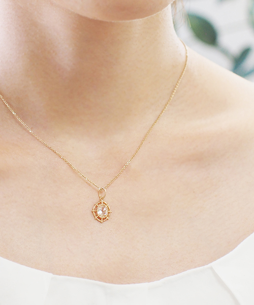 agete（アガット）の「K10クォーツネックレスチャーム（10172117022