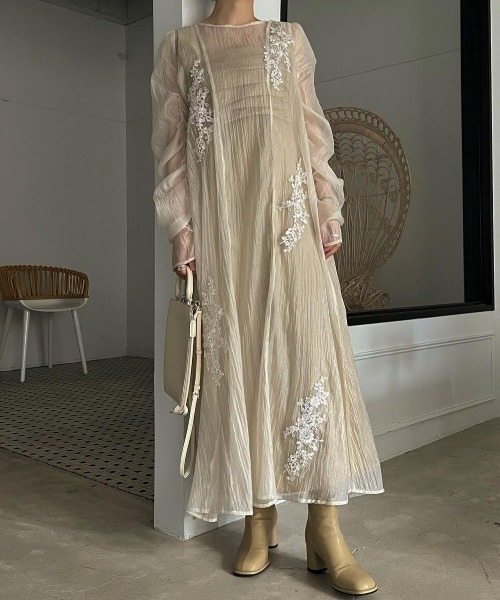 WILLFULLY（ウィルフリー）の「sheer motif lace OP & gather breast