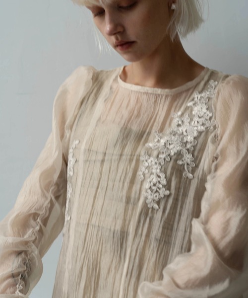 WILLFULLY（ウィルフリー）の「sheer motif lace OP & gather breast