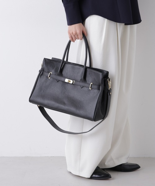 AULENTTI/レザーターンロックモチーフビッグトート（トートバッグ