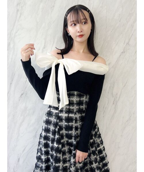dazzlin（ダズリン）の「ビックリボンオフショルニットプルオーバー