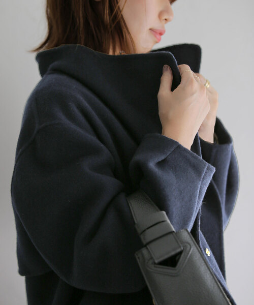 La TOTALITE（ラトータリテ）の「リバーハイネックロングコート