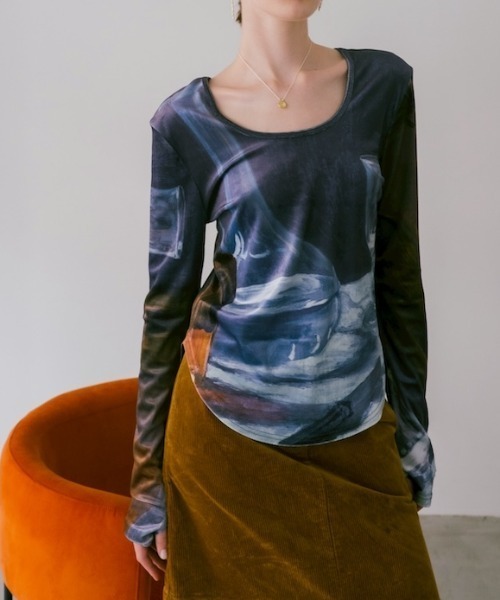 sahara（サハラ）の「Velour Art Print Top/ベロアアートプリント