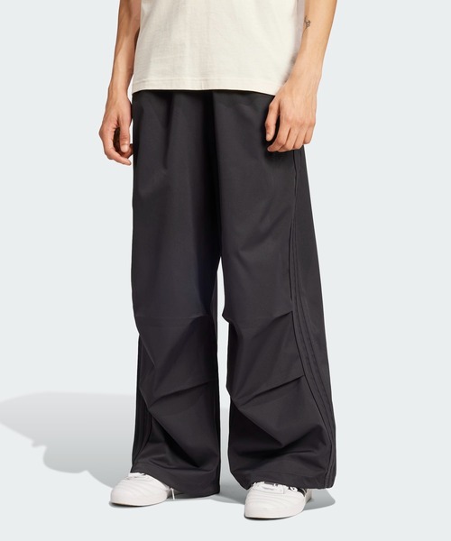 adidas（アディダス）の「パラシュート パンツ / アディダスオリジナル