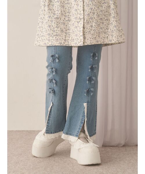 ribbonスリムフレアデニムパンツ（デニムパンツ）｜merry jenny