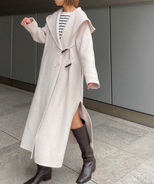 ETRE TOKYO（エトレトウキョウ）の「フーディーリバーダッフルコート