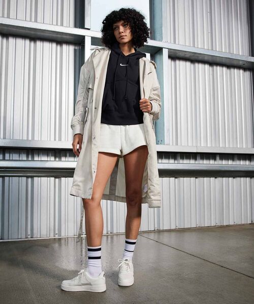 セール】ナイキ エア フォース 1 '07 エッセンシャル ウィメンズ