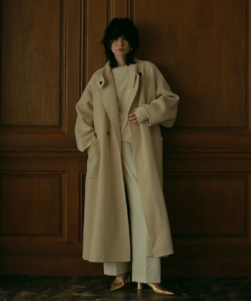 ETRE TOKYO（エトレトウキョウ）の「スタンドカラーリバーロングコート