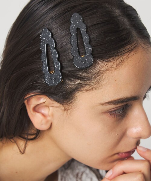 PEIGNEE＞ ヘアクリップ / SIGNATURE HAIR（ヘアピン）｜green label