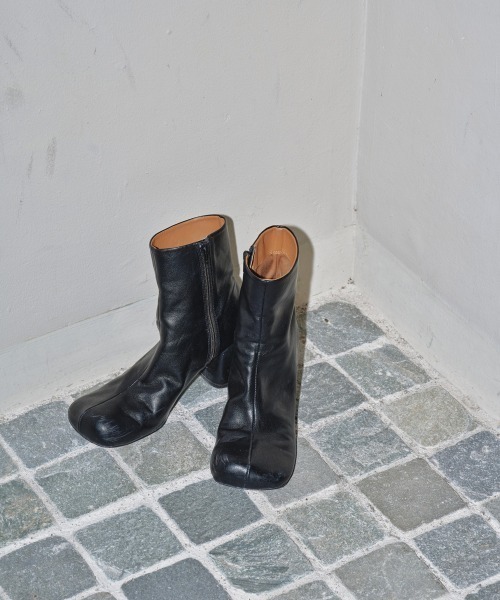TODAYFUL（トゥデイフル）の「Square Short Boots（ブーツ）」 - WEAR
