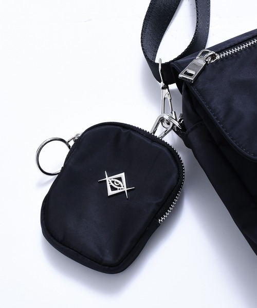 REFLEM（レフレム）の「『REFLEM/レフレム』ロゴチャーム付きボディ