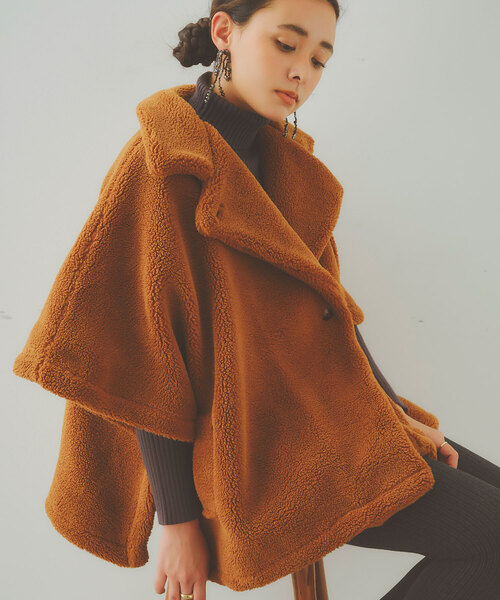 KOBE LETTUCE（コウベレタス）の「ボアケープコート（ポンチョ）」 - WEAR