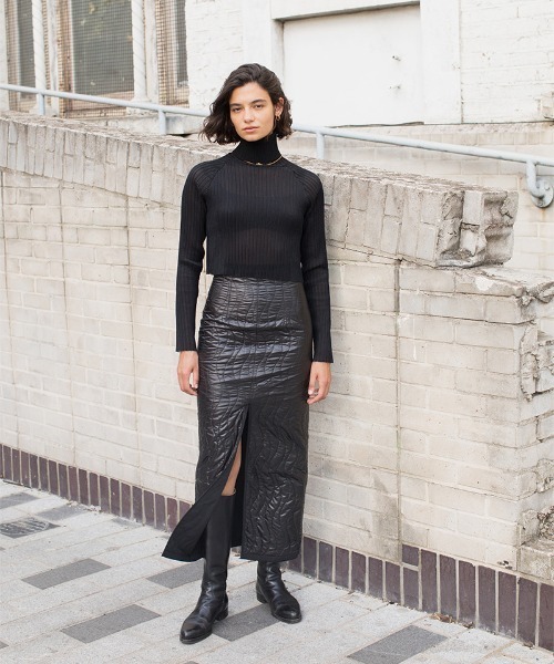 leinwande（ラインヴァンド）の「Wave Quilting Skirt（スカート