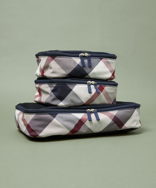 BLUE LABEL CRESTBRIDGE（ブルーレーベルクレストブリッジ）の