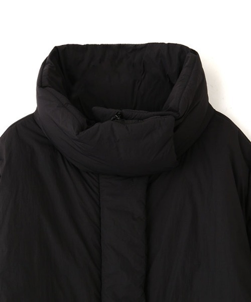 ETRE TOKYO（エトレトウキョウ）の「スタンドネックパディングコート