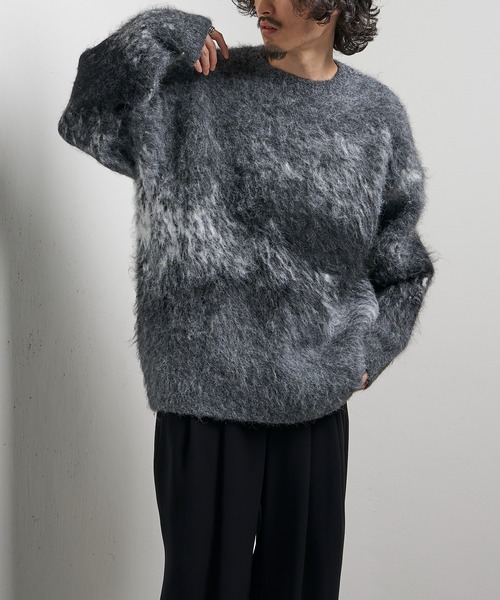 Lui's（ルイス）の「グラデーションシャギークルーネックニット