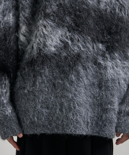 Lui's（ルイス）の「グラデーションシャギークルーネックニット