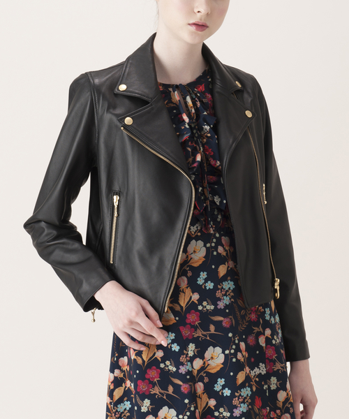 BLUE LABEL CRESTBRIDGE（ブルーレーベルクレストブリッジ）の「レザー