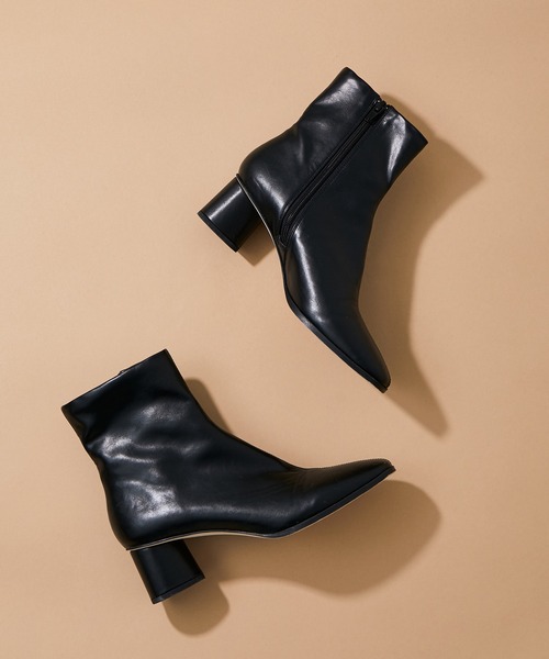 ADAM ET ROPE'（アダムエロペ）の「ストレッチショートブーツ（ブーツ