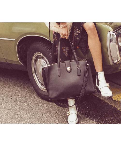 COACH（コーチ）の「【コーチ】ターンロック チャーリー キャリー