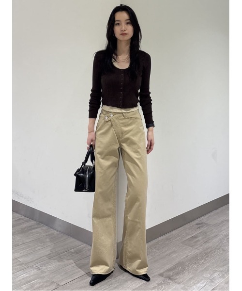 CROSS CHINO WIDE STRAIGHT（チノパンツ）｜MOUSSY（マウジー）の