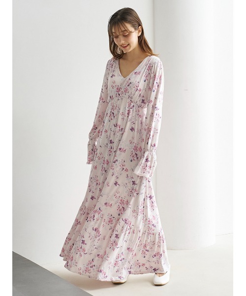 gelato pique（ジェラートピケ）の「花柄カップイン長袖ワンピース