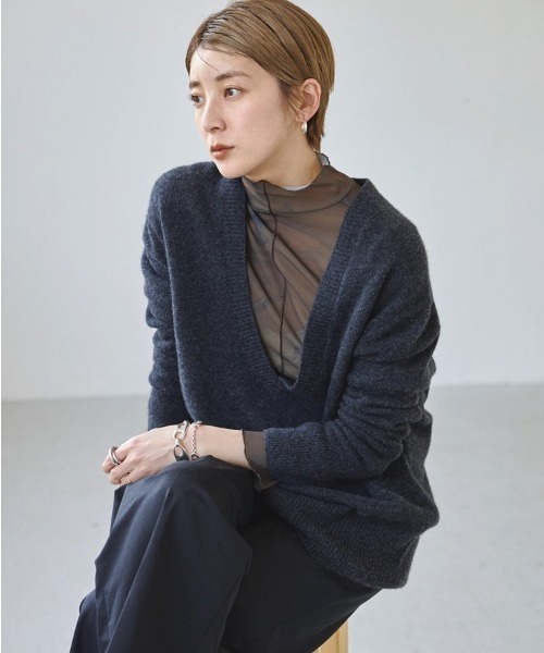 TODAYFUL（トゥデイフル）の「Vネックカシミヤニット（ニット/セーター