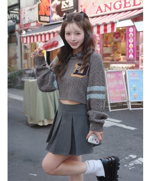 カレッジワッペンショートニットトップス（ニット/セーター）｜Darich