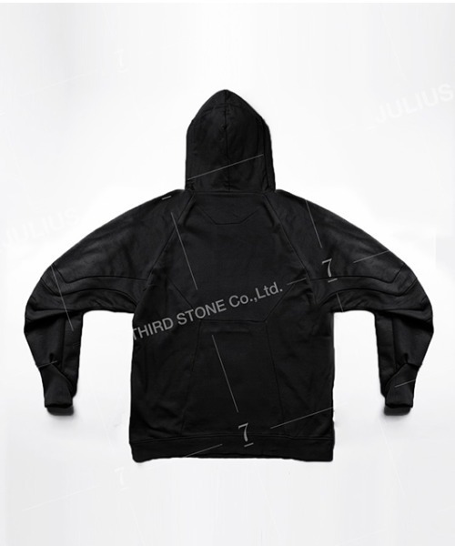 JULIUS（ユリウス）の「JULIUS/ユリウス/COATING COTTON SWEAT/837CUM1