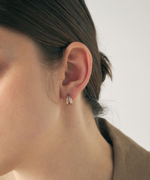 ete（エテ）の「○[ロウ] ダブルライン ピアス バイカラー（ピアス（両