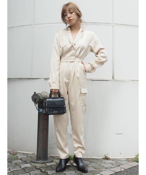 EVRIS（エヴリス）の「SATIN TAILOR ジャンプスーツ（つなぎ