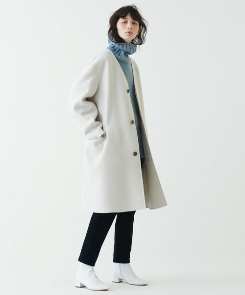 GALERIE VIE（ギャルリー ヴィー）の「ライトメルトン Vネックカラー