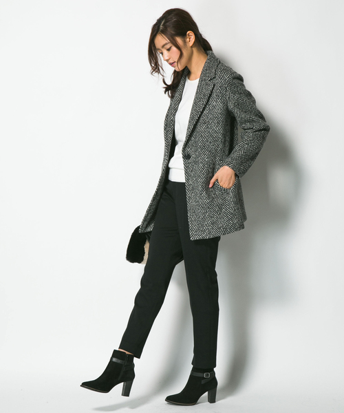 23区（ニジュウサンク）の「ツィーディヘリンボーン コート