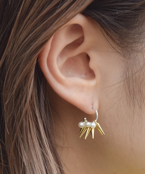 e.m.（イーエム）の「スタッズパールピアスS（ピアス（片耳用））」 - WEAR