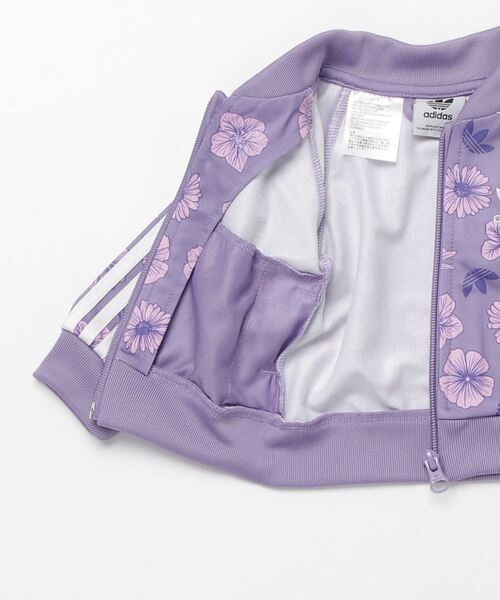 adidas（アディダス）の「フローラル スウェットスーツ セットアップ