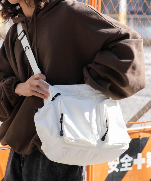 WEGO（ウィゴー）の「WEGO/立体ポケットショルダー（ショルダーバッグ