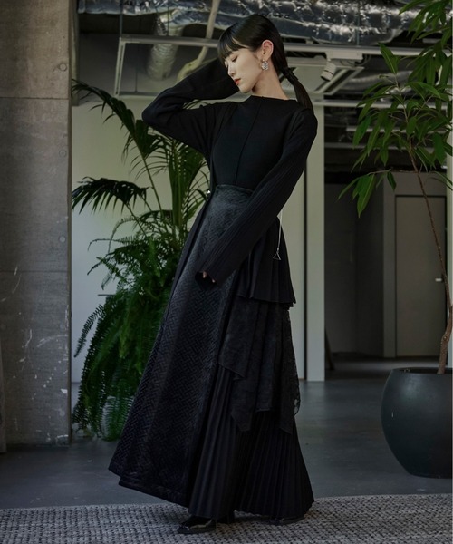 Ezick（エジック）の「【 Yukko × Ezick 】Asymmetry tiered ベロア