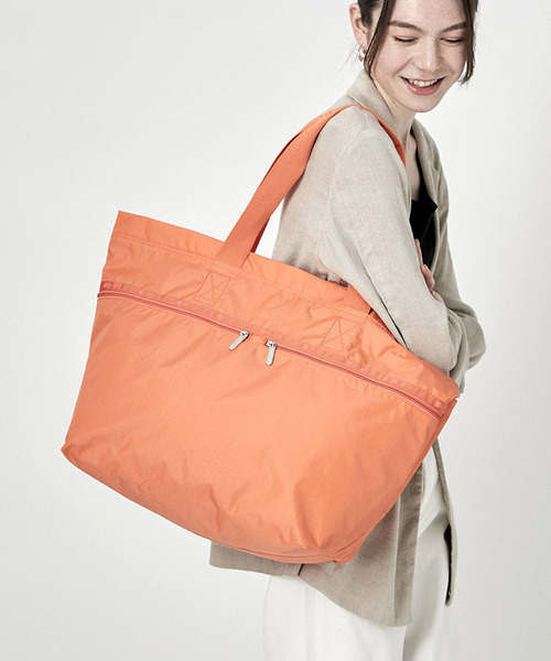 LeSportsac（レスポートサック）の「CARLIN ZIP TOP TOTE BAG