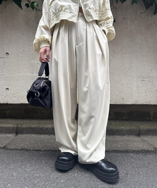 MULTI TUCK NARROW BELT PANTS（スラックス）｜Ameri（アメリ）の