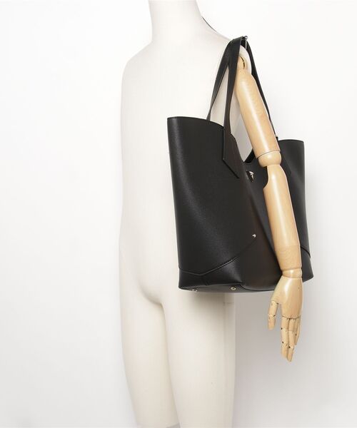 DARCY Large 2 In 1 Tote トートバッグ | GUESS(ゲス) JAPAN 公式