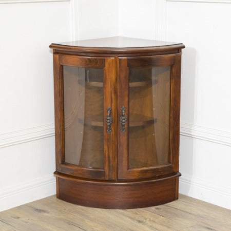 カリモク karimoku / Japan カリモク コロニアル ガラスコーナー