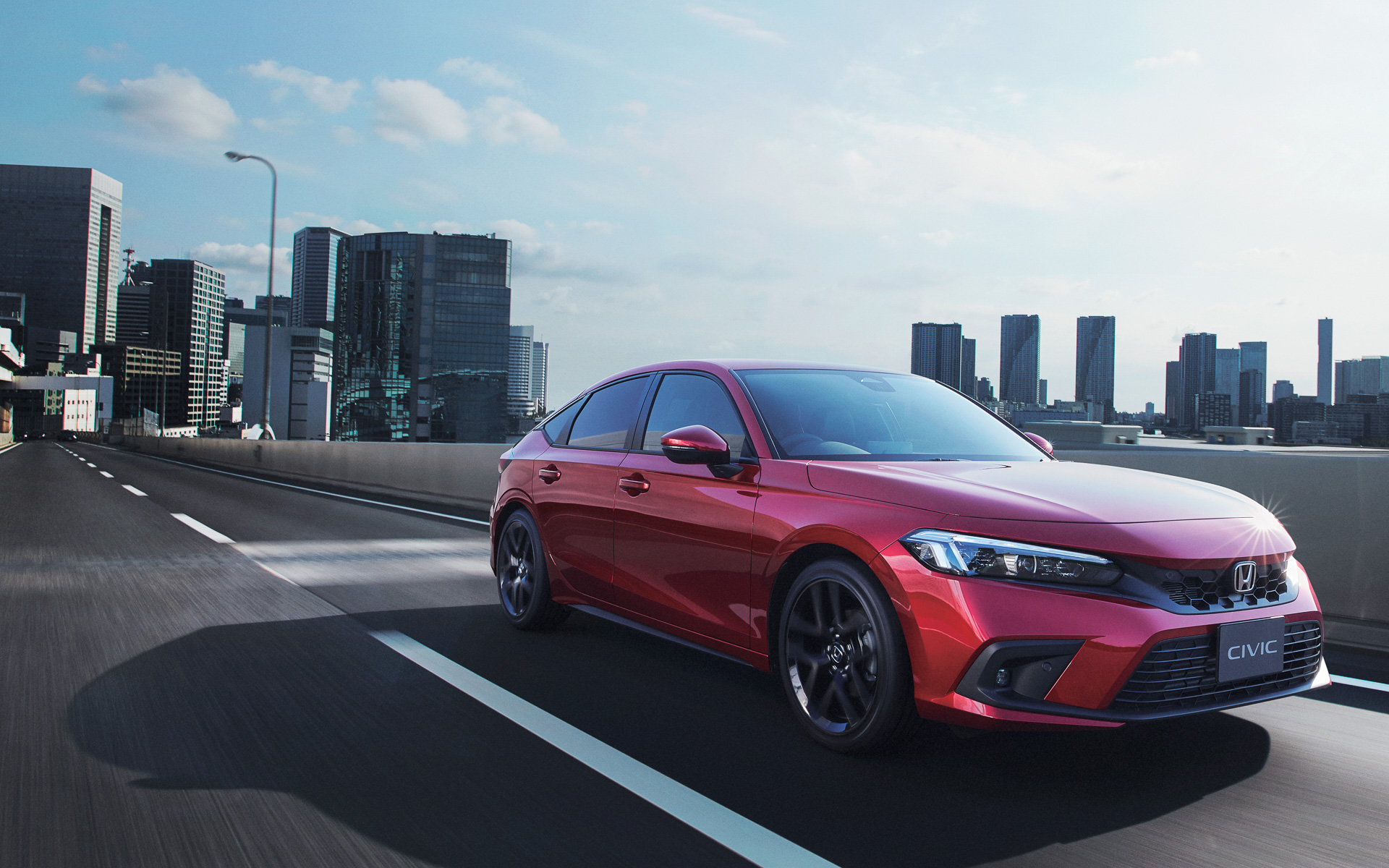 ホンダ、新型「シビック」正式発売 11代目“爽快シビック”の価格は319万