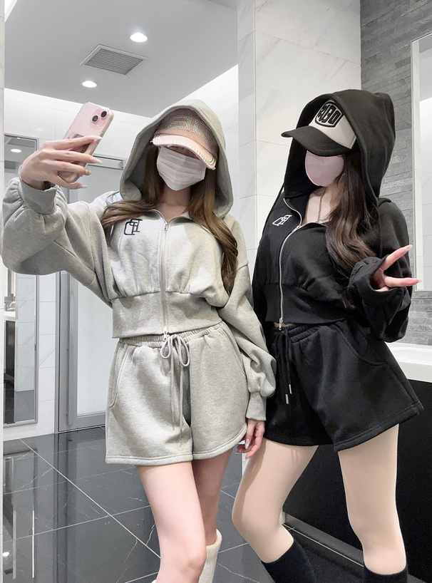 ロゴ刺繍パーカー×ショートパンツスウェットセットアップ[pm558